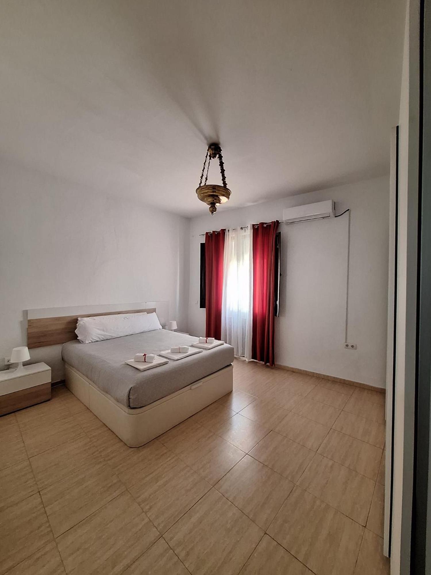 Feria Apartment เซบีญา ภายนอก รูปภาพ